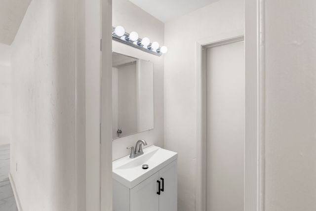 621 N 71st Avenue, Hollywood, FL 33024