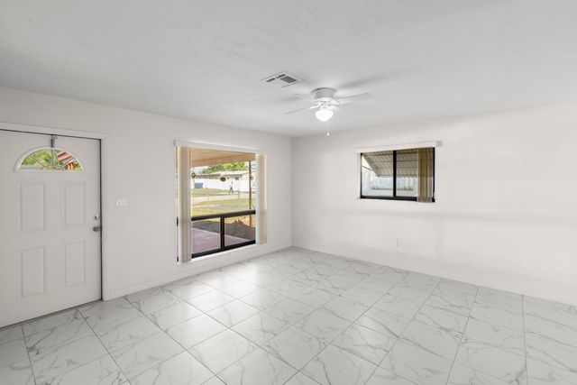 621 N 71st Avenue, Hollywood, FL 33024