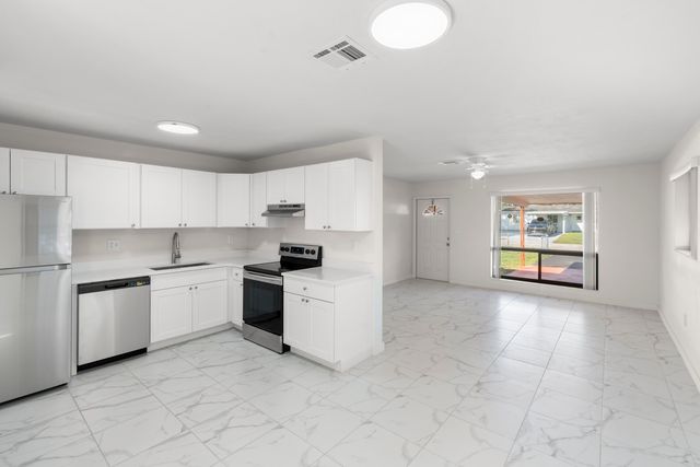 621 N 71st Avenue, Hollywood, FL 33024