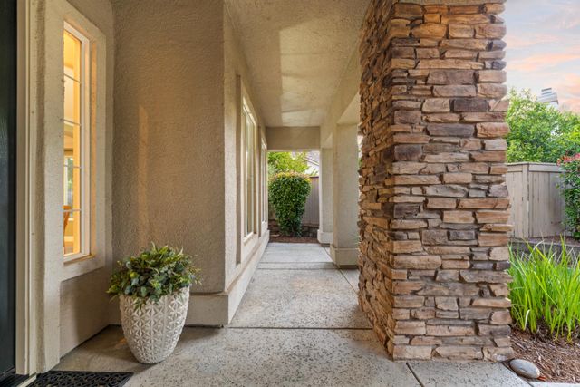 1548 Manasco Cir, Folsom, CA 95630