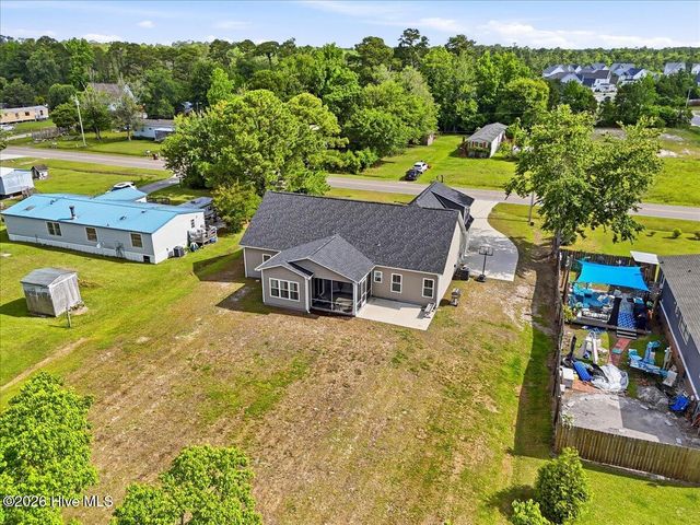 172 Lea Drive, Hampstead, NC 28443