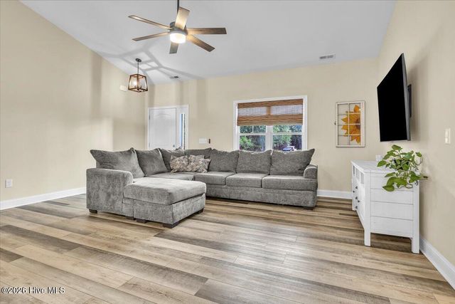 172 Lea Drive, Hampstead, NC 28443
