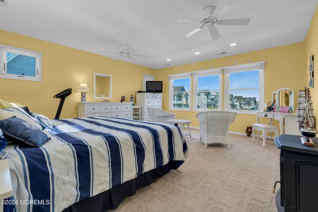 201 Hayes Court, Lavallette, NJ 08735