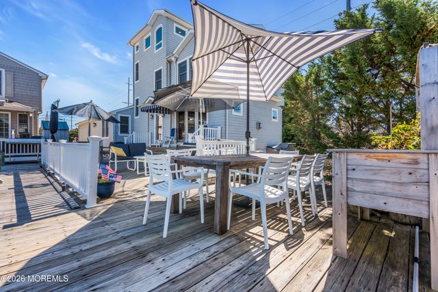 201 Hayes Court, Lavallette, NJ 08735