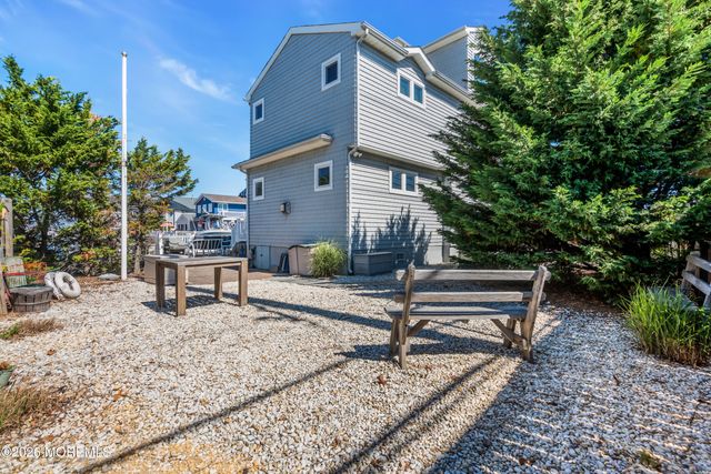 201 Hayes Court, Lavallette, NJ 08735