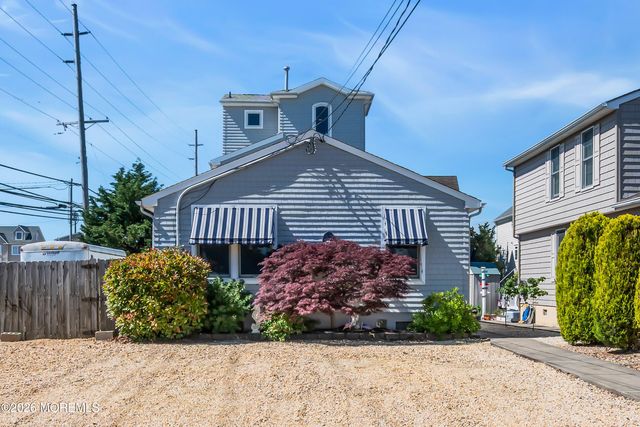 201 Hayes Court, Lavallette, NJ 08735