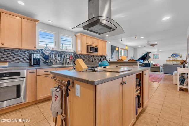 201 Hayes Court, Lavallette, NJ 08735