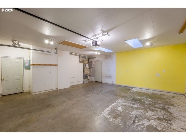 2320 Ne RENE Ave, Gresham, OR 97030