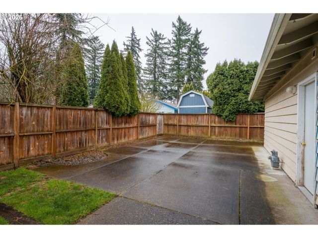 2320 Ne RENE Ave, Gresham, OR 97030