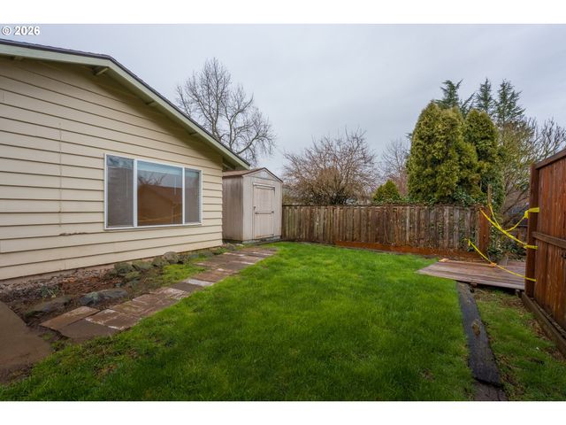 2320 Ne RENE Ave, Gresham, OR 97030