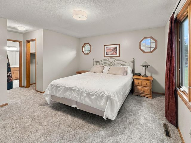 12763 Verdin Street NW, Coon Rapids, MN 55448