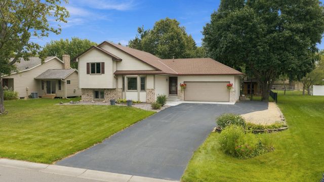 12763 Verdin Street NW, Coon Rapids, MN 55448