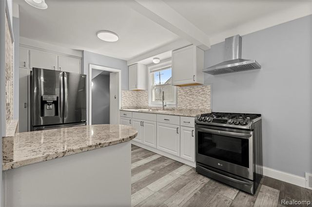 5708 Warwick Street, Detroit, MI 48228