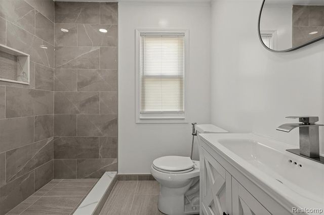 5708 Warwick Street, Detroit, MI 48228