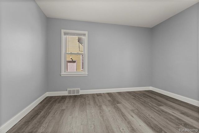 5708 Warwick Street, Detroit, MI 48228