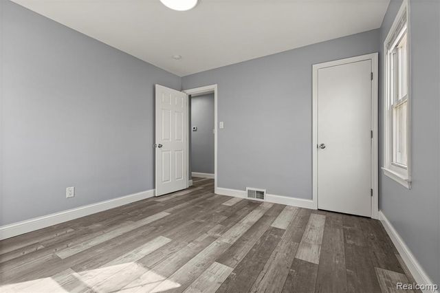 5708 Warwick Street, Detroit, MI 48228