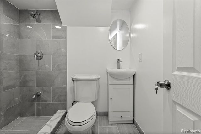 5708 Warwick Street, Detroit, MI 48228