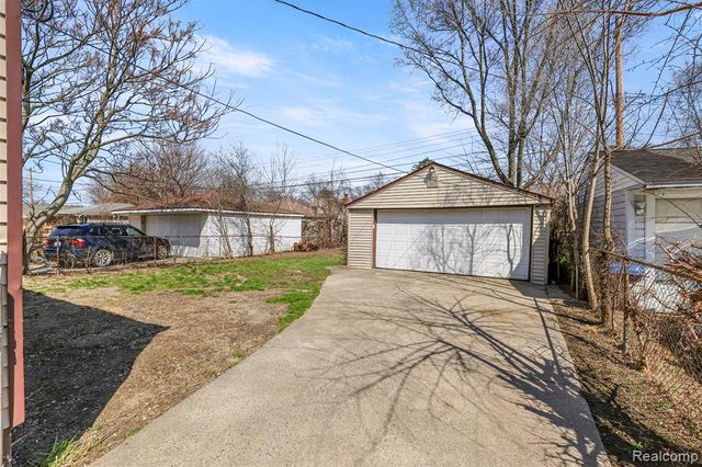 5708 Warwick Street, Detroit, MI 48228