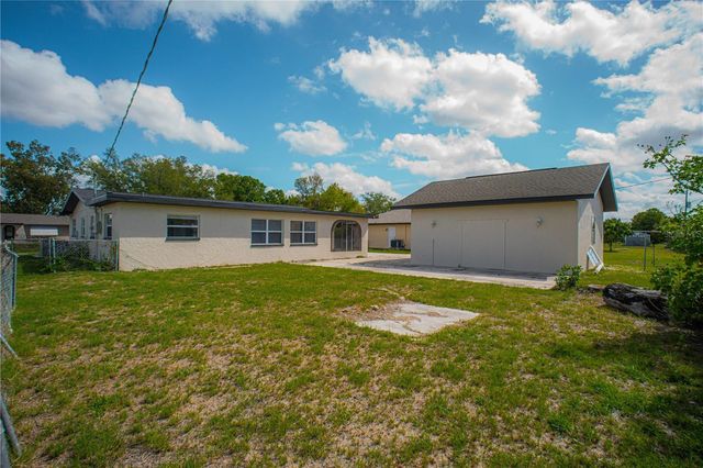 549 LAKEMONT AVENUE NW, Port Charlotte, FL 33952