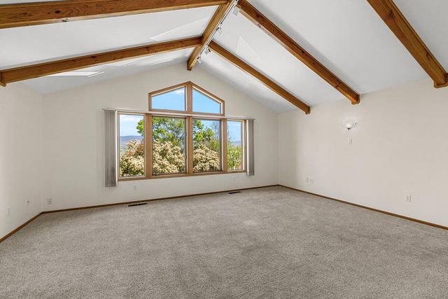 575 Dogwood Way, Ashland, OR 97520