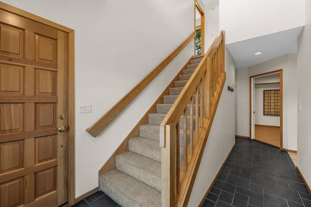 575 Dogwood Way, Ashland, OR 97520