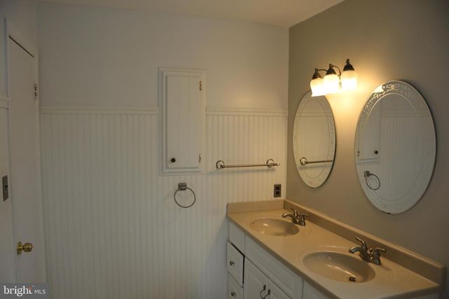 6474 HEATHERFIELD WAY, Harrisburg, PA 17112