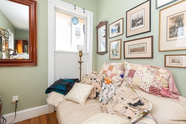 36 Essex St 1, Salem, MA 01970