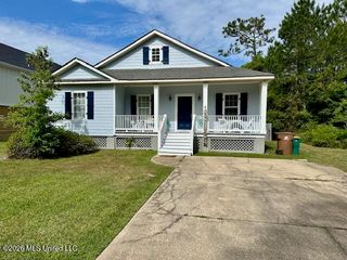 107 Greenwood Drive, Pass Christian, MS 39571