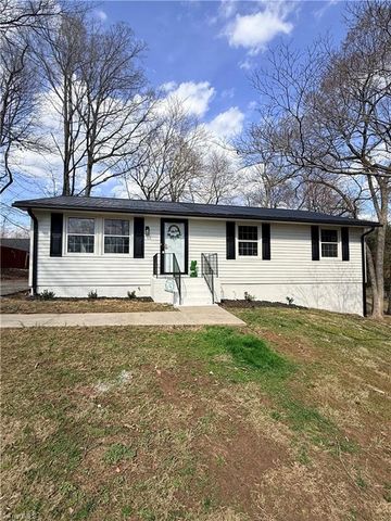 2305 Wilcox Drive, Greensboro, NC 27405