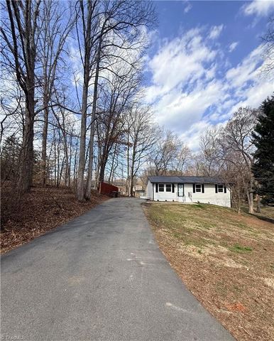 2305 Wilcox Drive, Greensboro, NC 27405