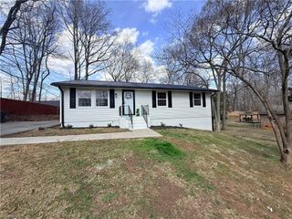 2305 Wilcox Drive, Greensboro, NC 27405