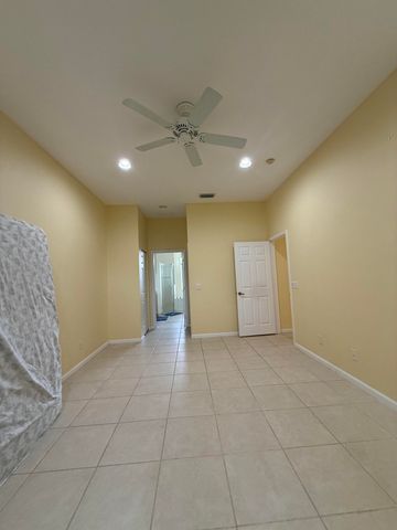 408 N Key Lime Sq Square SW, Vero Beach, FL 32968