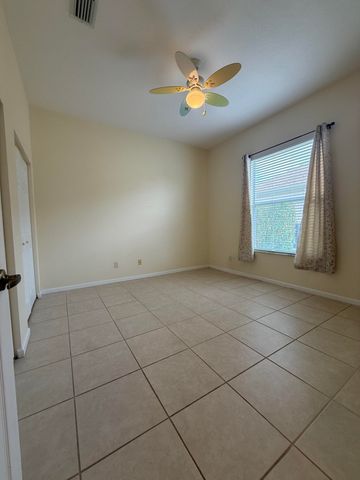 408 N Key Lime Sq Square SW, Vero Beach, FL 32968