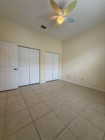 408 N Key Lime Sq Square SW, Vero Beach, FL 32968