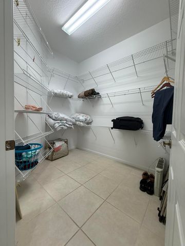 408 N Key Lime Sq Square SW, Vero Beach, FL 32968