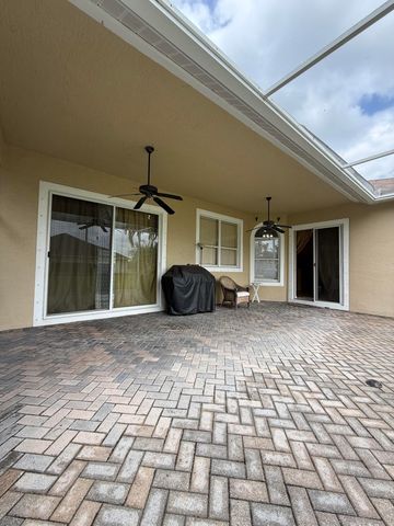 408 N Key Lime Sq Square SW, Vero Beach, FL 32968