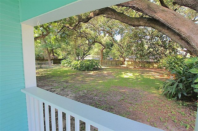 1207 Ross Street, La Marque, TX 77568