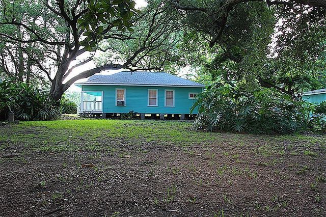 1207 Ross Street, La Marque, TX 77568