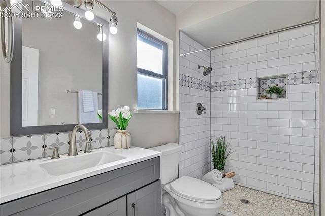 806 London Green Way, Colorado Springs, CO 80906