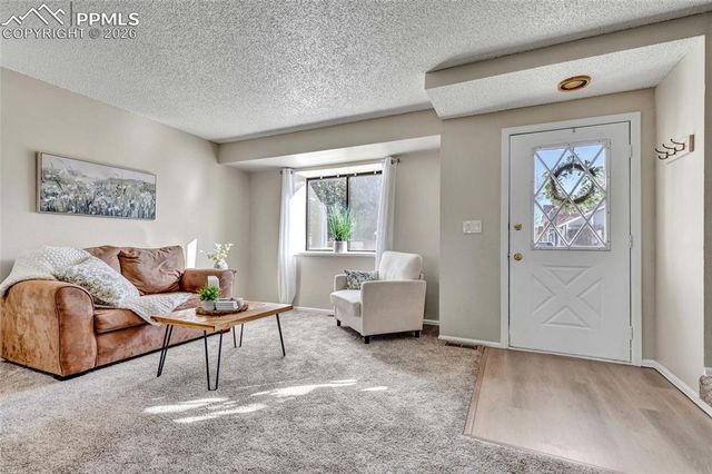 806 London Green Way, Colorado Springs, CO 80906