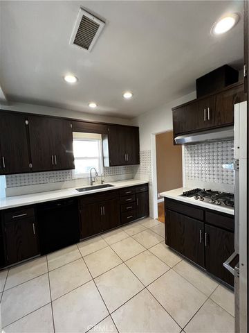 22443 Meyler, Torrance, CA 90502