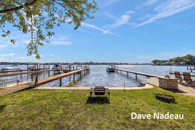 16661 Lakeview Street, Spring Lake, MI 49456