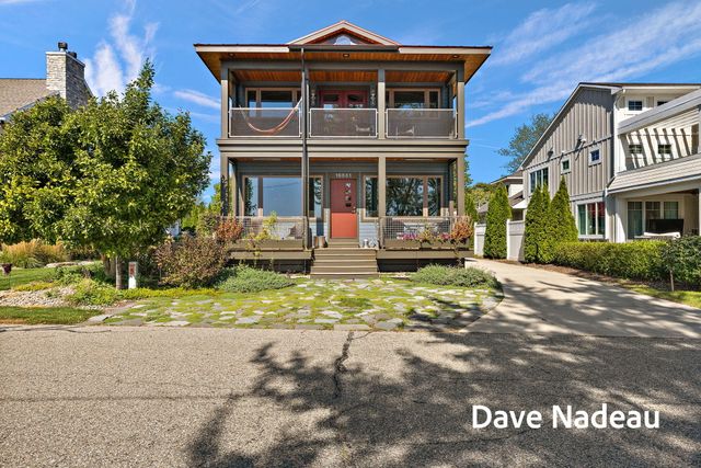 16661 Lakeview Street, Spring Lake, MI 49456