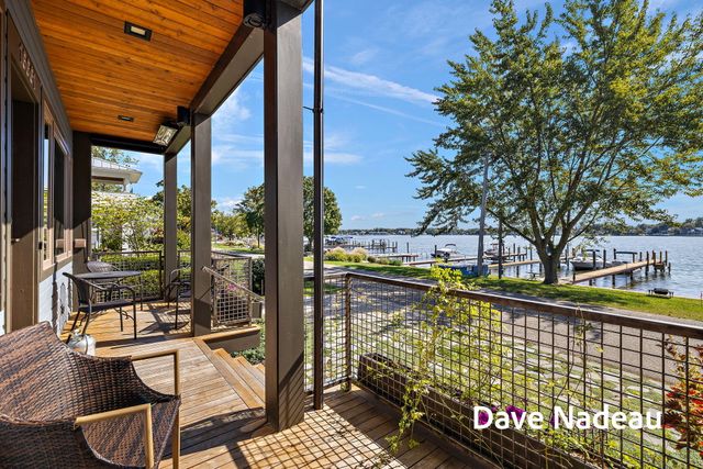 16661 Lakeview Street, Spring Lake, MI 49456