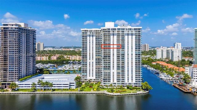 19707 Turnberry Way 22H, Aventura, FL 33180
