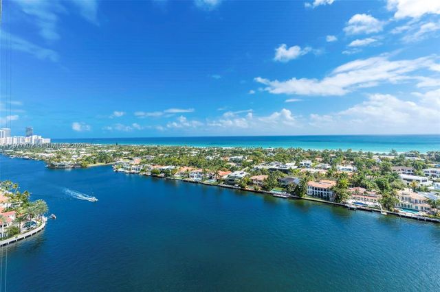 19707 Turnberry Way 22H, Aventura, FL 33180