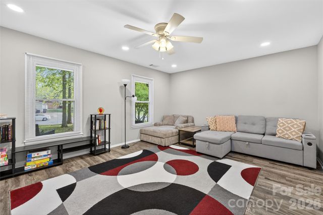 5200 Barrington Drive, Charlotte, NC 28215