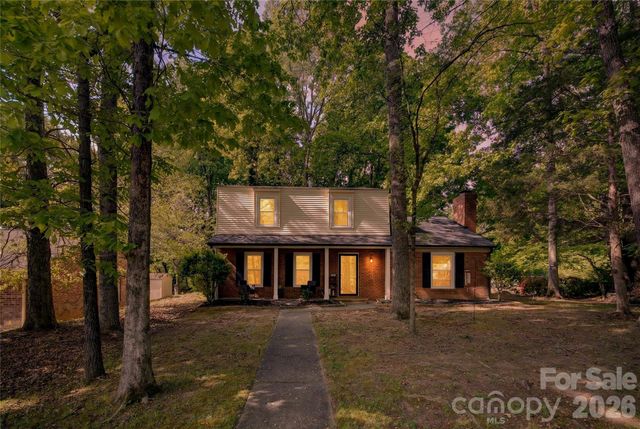 5200 Barrington Drive, Charlotte, NC 28215