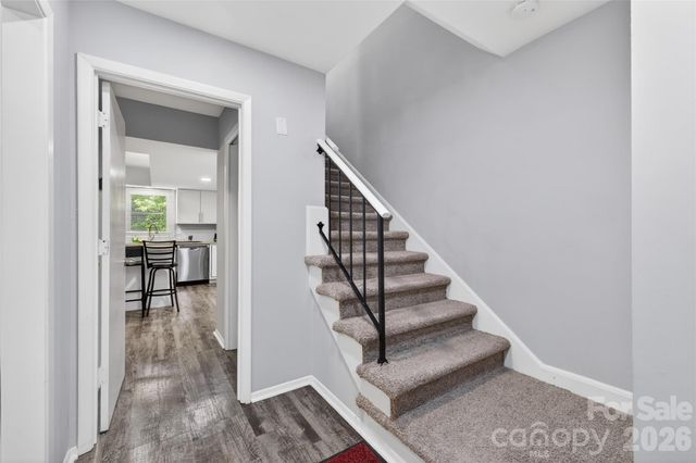 5200 Barrington Drive, Charlotte, NC 28215