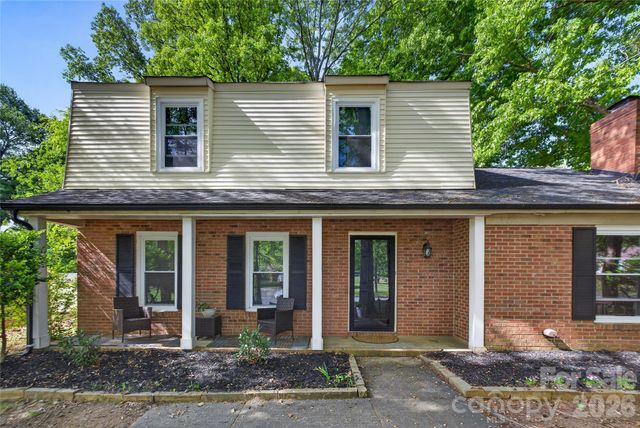 5200 Barrington Drive, Charlotte, NC 28215
